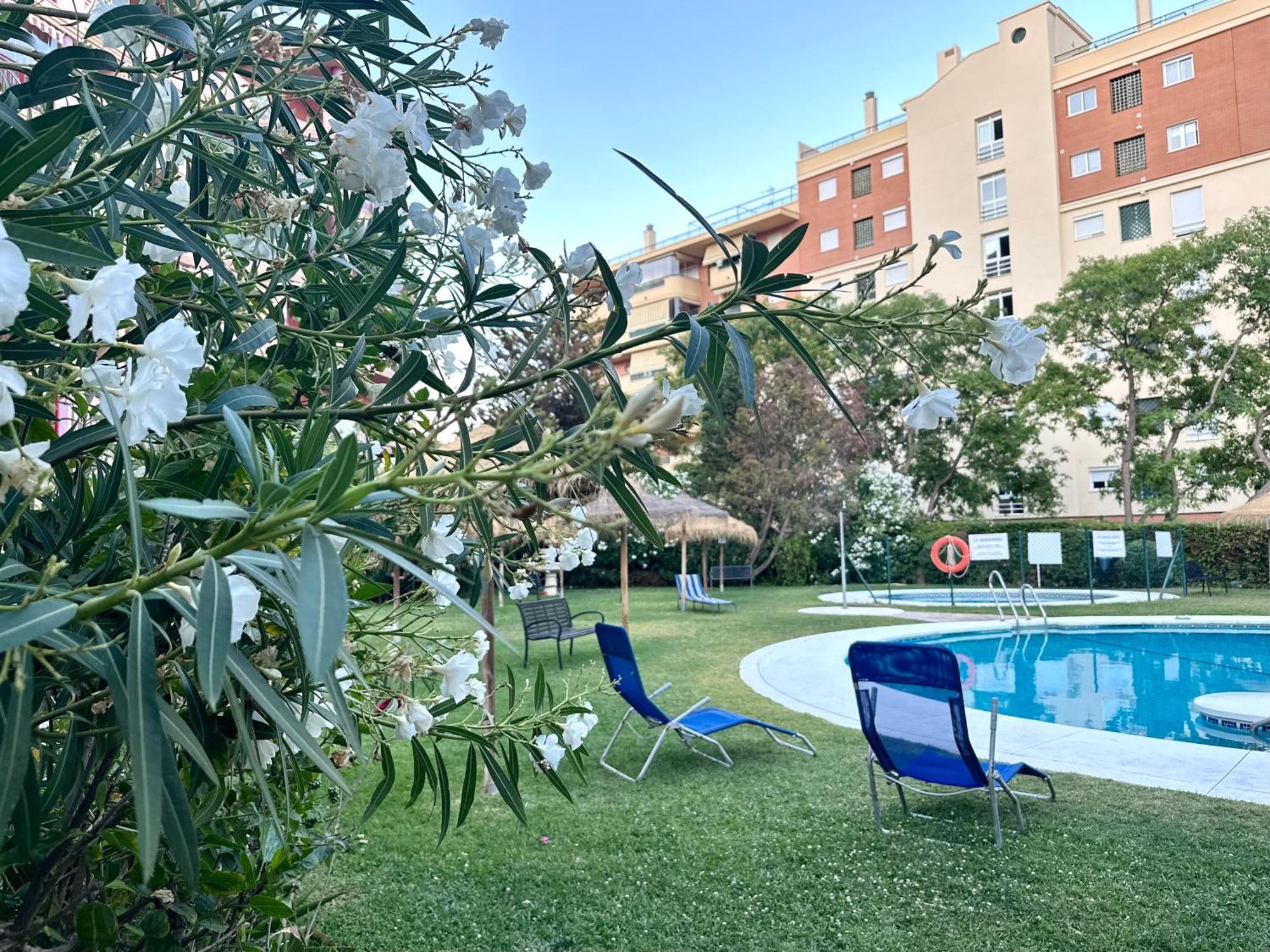 Studio In Costa Del Sol, Sea, Sunshine & Views Fuengirola Exteriör bild